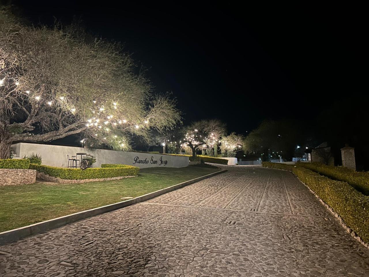 Cabanas, Suites Y Habitaciones Rancho San Jorge Bernal Esterno foto